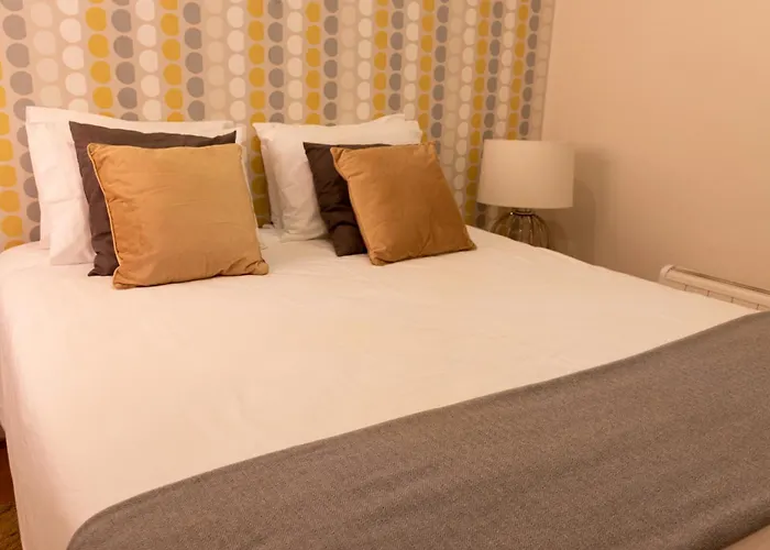 North Star Flats @ Dom Luis I Bridge Apartment *