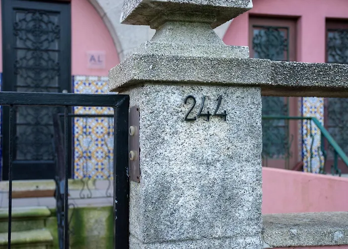 アパート North Star Flats @ Dom Luis I Bridge *